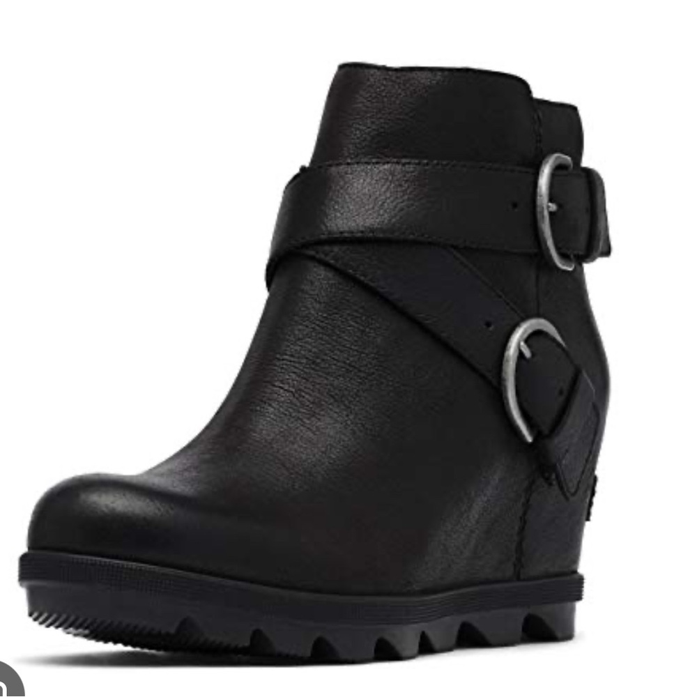 Sorel Joan of Arctic Black Ankle Boots with buckle Strap